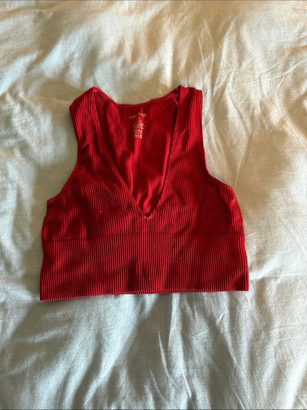 Ribbed V-Neck Cropped Tank Top - Red